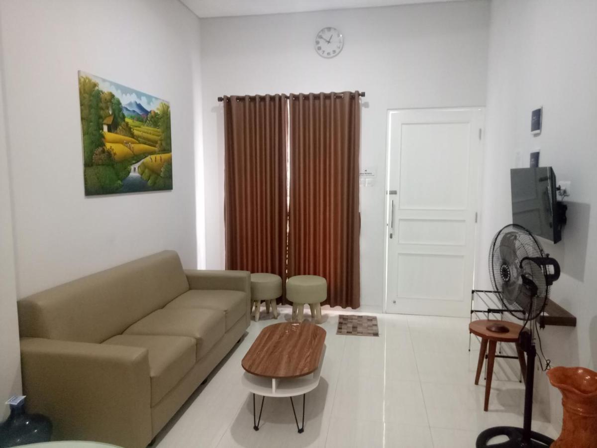 Omah Bondi Family Homestay By Fh Stay 요그야카르타 외부 사진