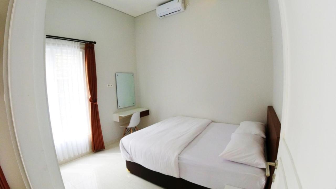 Omah Bondi Family Homestay By Fh Stay 요그야카르타 외부 사진